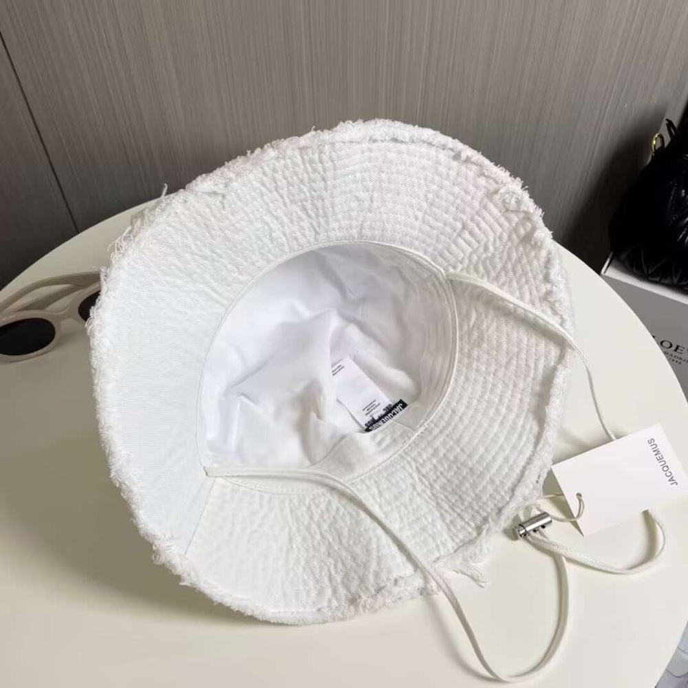 Jacquemus Bucket Hat White - Picture 2 of 7